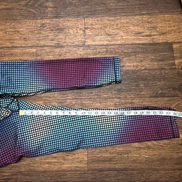 Lululemon leggings - Picture 8 of 9